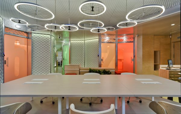 Intégrate en nuestra comunidad